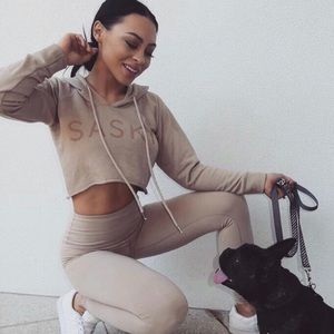 Saski Cropped Hoodie in Nude